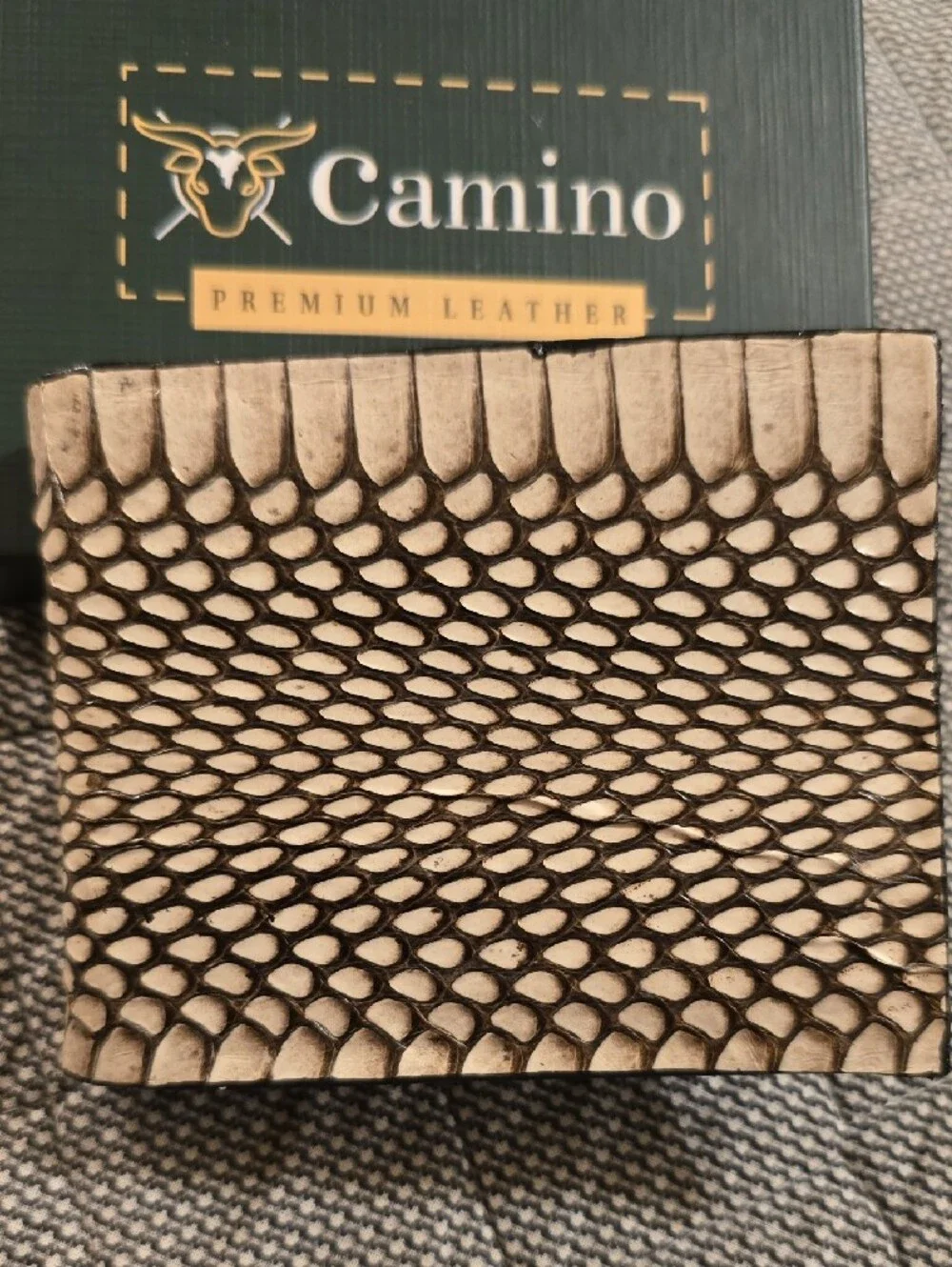 Camino Premium Leather Bifold Wallet - Beige Snake Leather